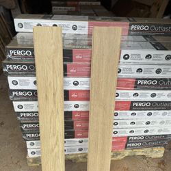 Pergo Outlast+ Frappe Hunt Oak 12 mm T x 6.1 in. W Waterproof Laminate Wood Flooring (16.12 sq. ft./