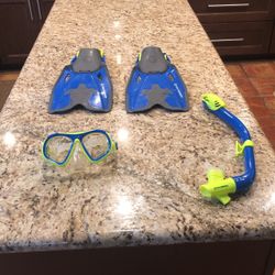 U.S. Divers Kids Snorkel Gear