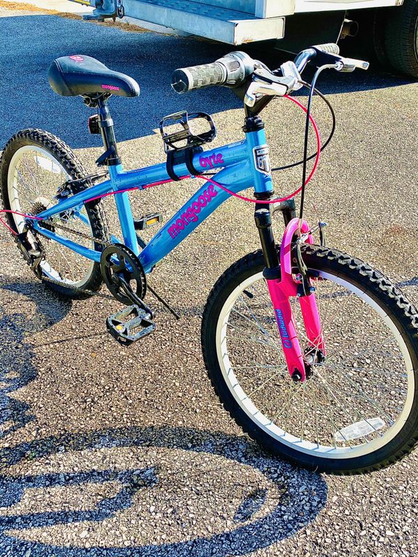mongoose byte mountain bike 20 inch