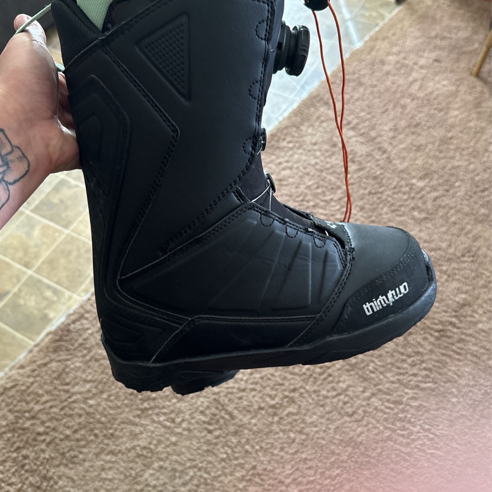 Woman’s Snow Boots