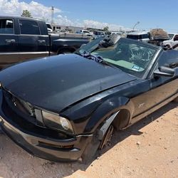 2007 Ford Mustang GT for parts