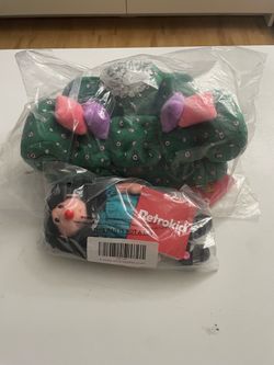 big comfy couch - molly and couch keychains