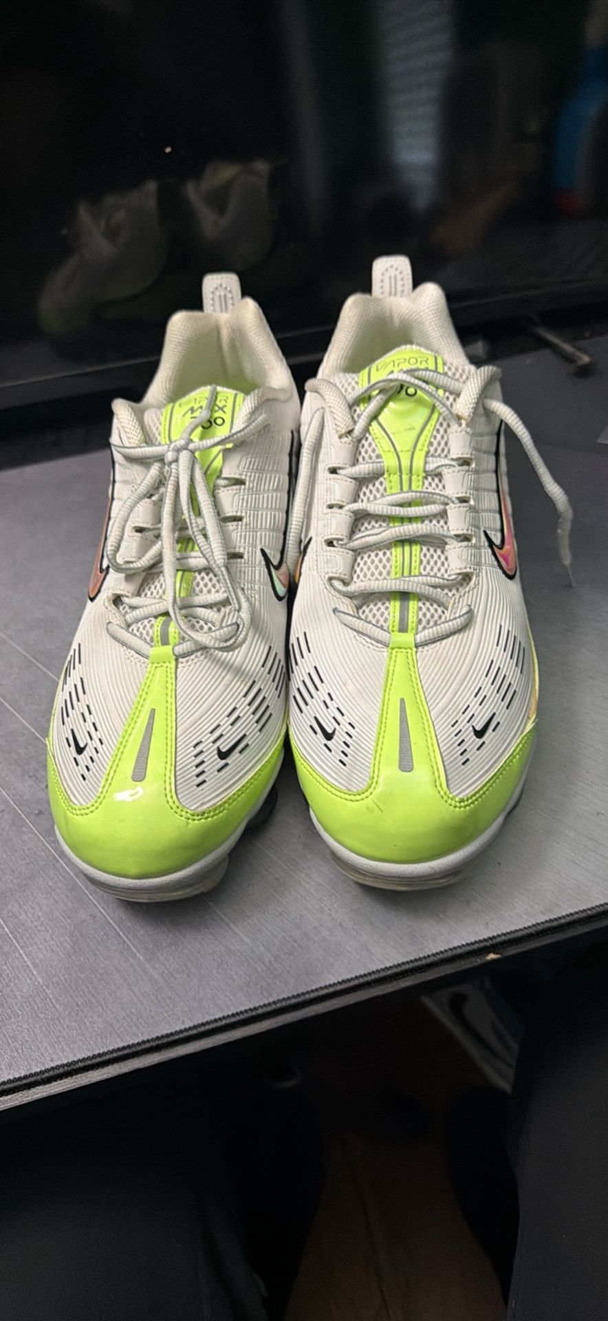 the Nike Air Vapormax 360 Summit White Ghost Green sneakers.