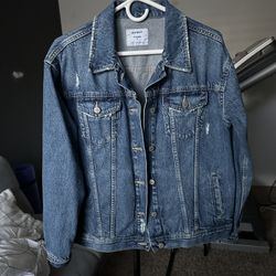 Women’s Denim Distressed Jacket New Size Small From Old Navy 