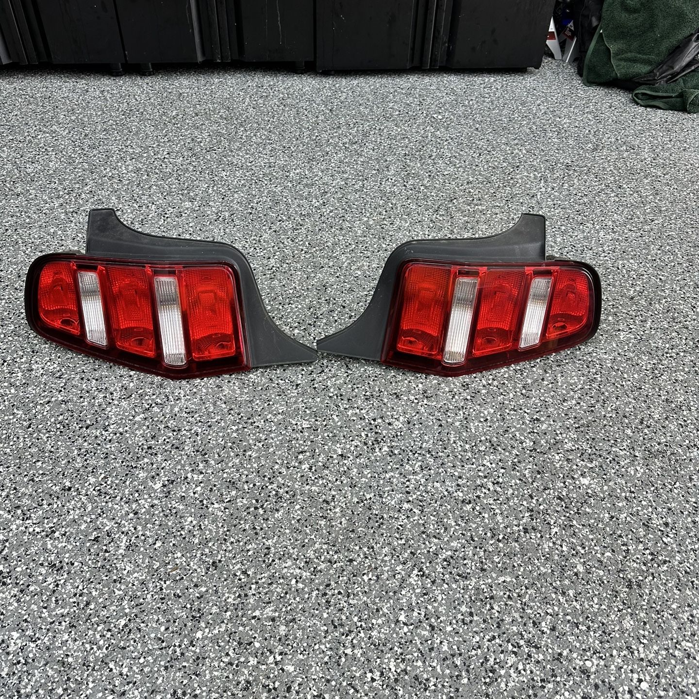 2012 Gt500 OEM rear Lights No Bulbs 