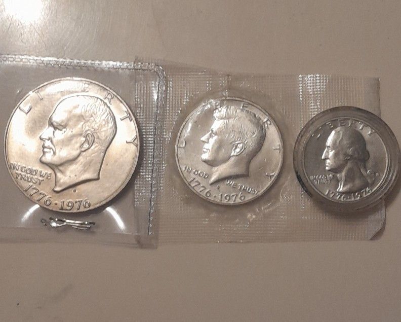 BICENTENNIAL S MINT UNCIRCULATED Silver SET