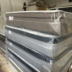 Mattress  on sale        Queen size firm mattress pillow top 12”        New mattress     ☎️🔥📲📲order now (213)713-74-89