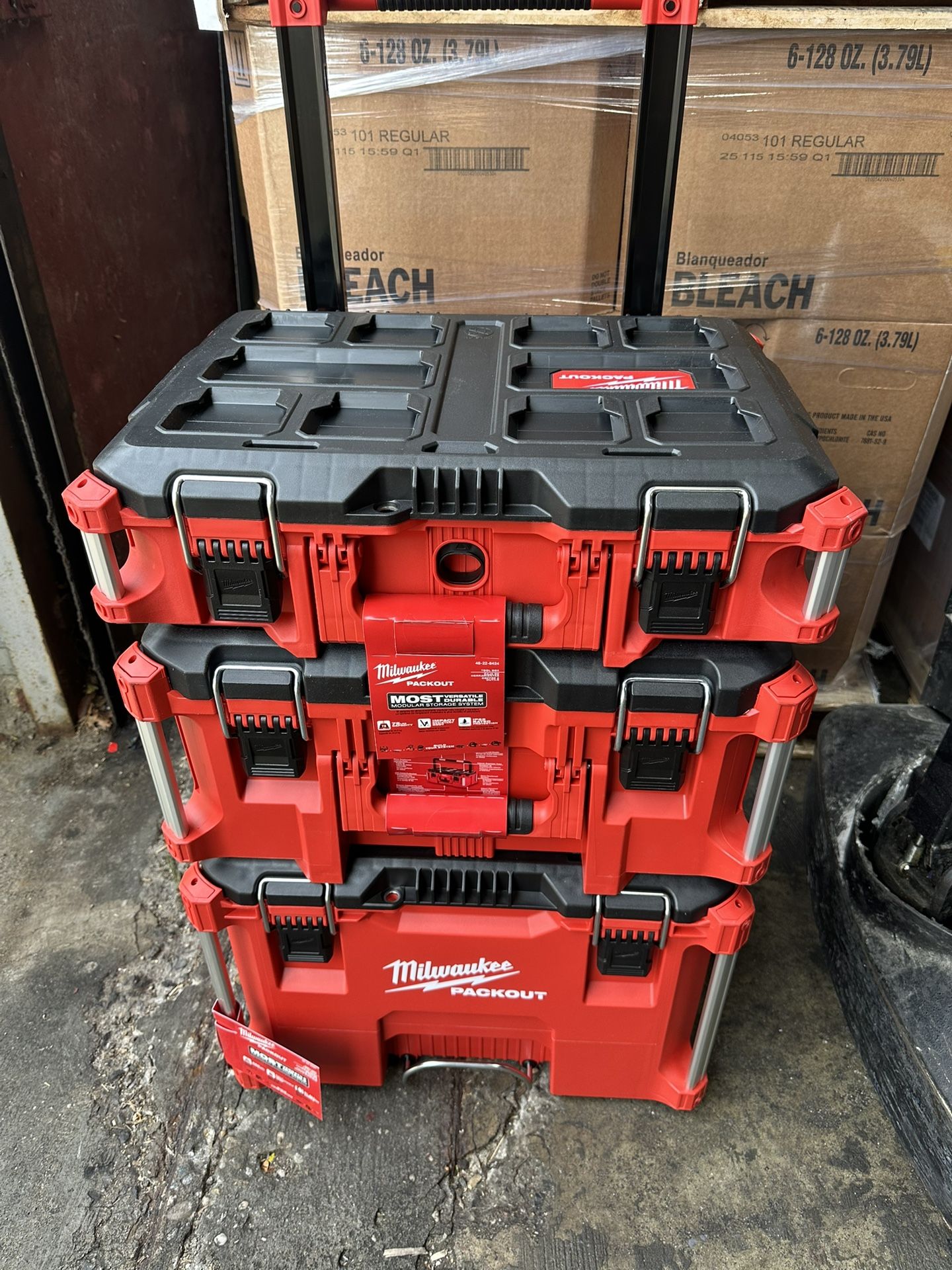 Milwaukee Packout kit 22” Rolling Tool Box, 1 Large Tool Box, 1 Medium Tool Box