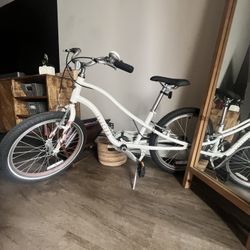 20” Girls Electra Bike