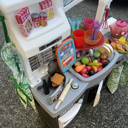 Kids You Play Kitchen