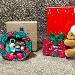 Avon lot of 2 light up Christmas Trip Carolers & Teddy bear Caroling trio