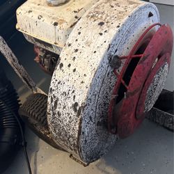 Parking lot blower