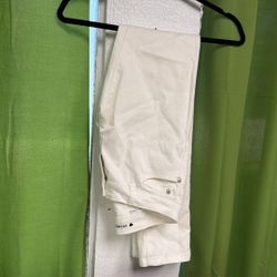Juniors White Jean Size 3 $3