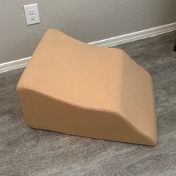 Foam Wedge Support Leg Elevation Pillow