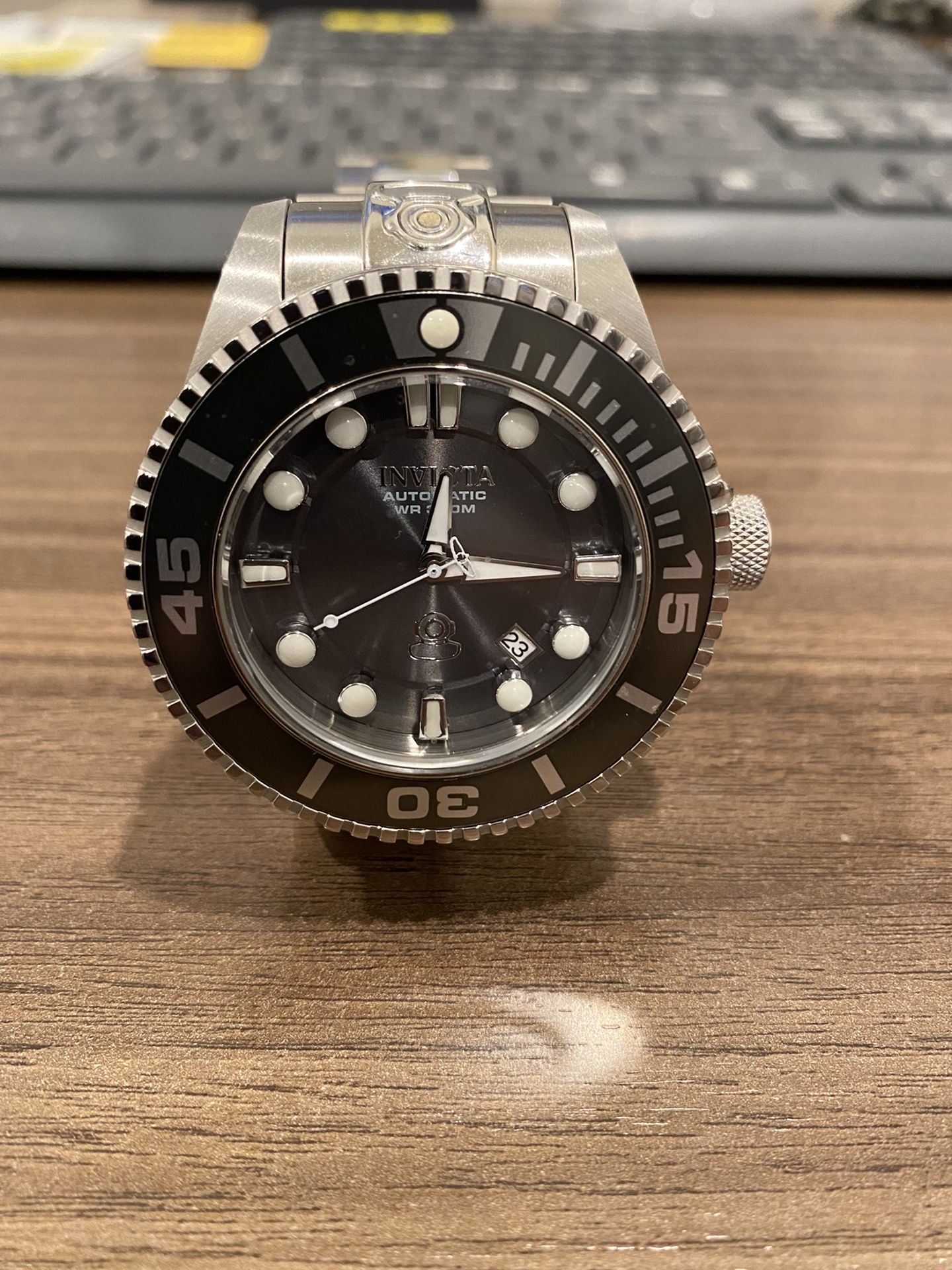 Invicta 19800 hot sale