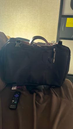 Traveling Bag Laptop Can Hold It With One Hand Or Strap To Your Back Black Is The Color 