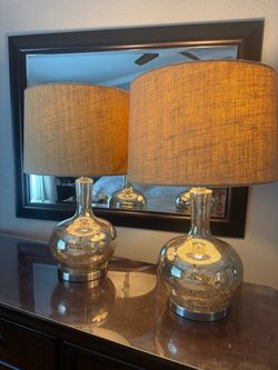 2 lamps