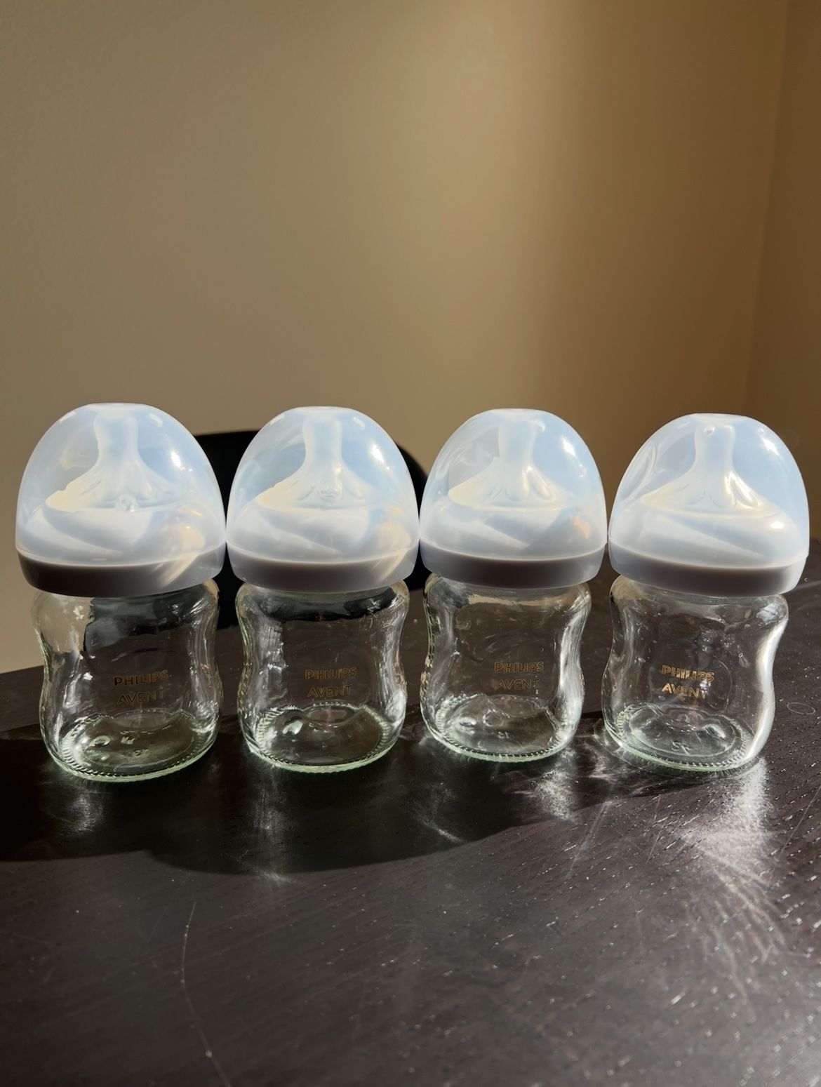 Phillips Avent 4oz Glass Baby Bottles