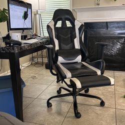 Game chair . Pick Up Today Only 