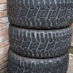 35x13.50-22 Renegate R/T