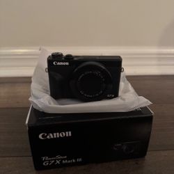 Canon PowerShot G7X Mark III 4K UHD 20.1MP f/2.8 Digital Camera. 