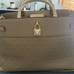 MK Purse 