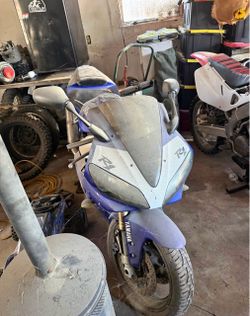 2000 Yamaha YZF-R1 Barn Find
