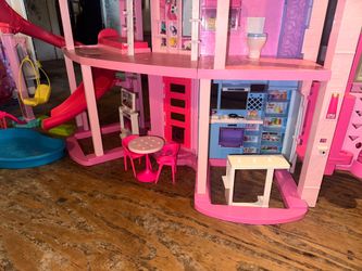 Barbie House