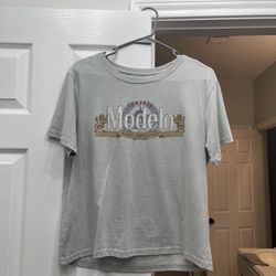 Modelo Tee Shirt Size Large 
