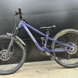 Youth SPAWN ROKK Mountain Bike 