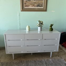 Solid Wood Dresser 