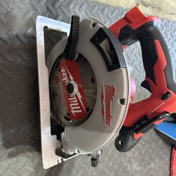 Milwaukee Circular Saw