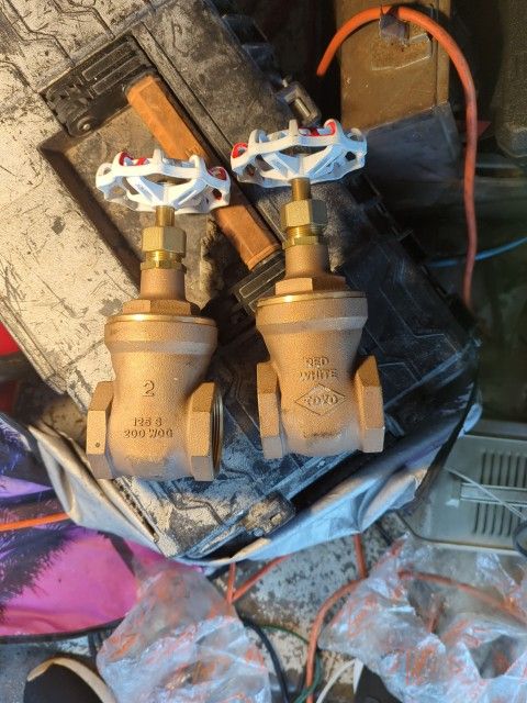 2 Red – White 2-in Gate Valves