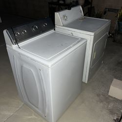 Washer Dryer 20$