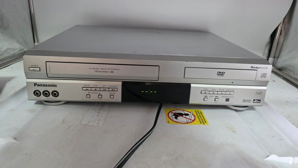 Panasonic Pv-d4733s Dvd vcr Combo Player
