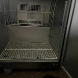 Traulsen Under Counter 2023 Mfd 