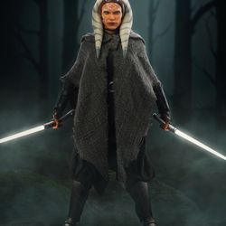Hot Toys Ahsoka Tano DX20 1/6 Scale Figure