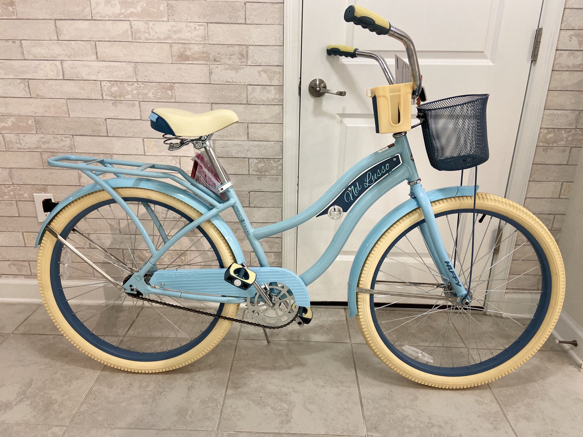 Special Edition women’s Cruiser 26” for riders 5’2 to 5’10 height, gorgeous baby blue color!
