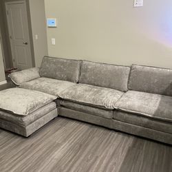 Couch/Sectional