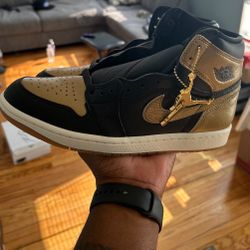 Jordan 1 High Og Metallic Gold Mens Size 8