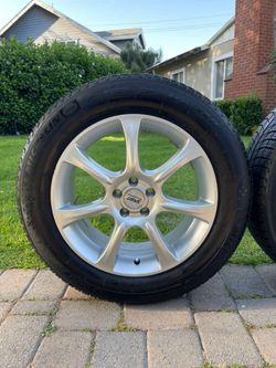 5 Lug Nut Rims & TIRES/ Rines & LLANTAS De 5 birlos (5x100) Size: 17” NEW TIRES