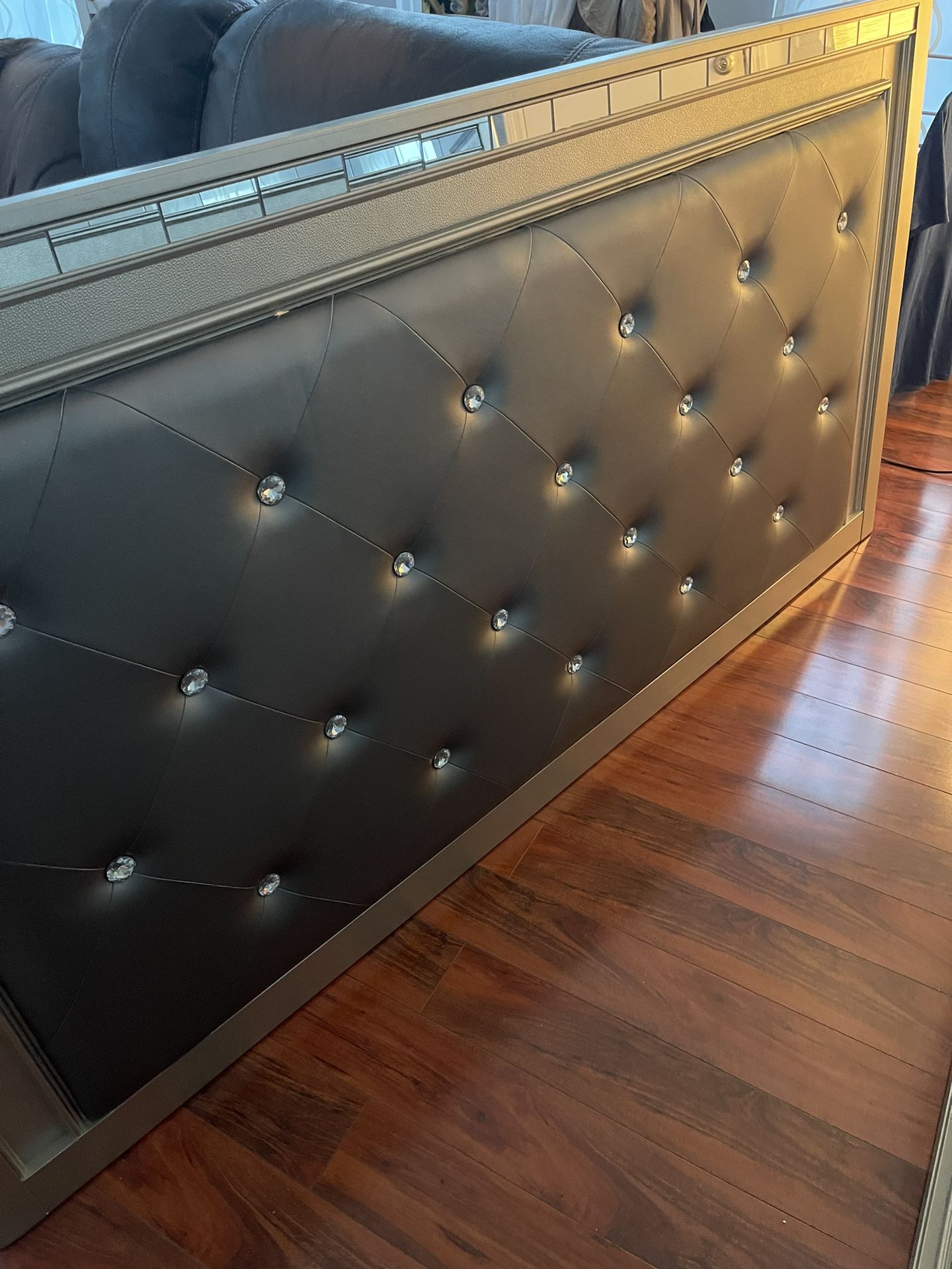 Bed Board And Mirror