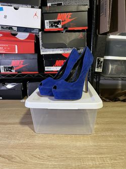 Women’s Blue High Heels Size 8.5