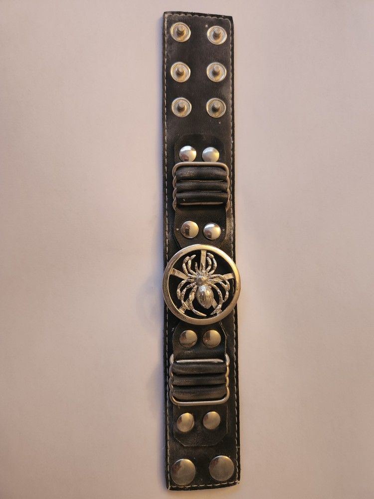Darkside Wristband Rotating Spider