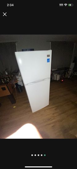 Refrigerator