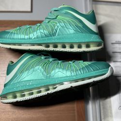 Mens Nike Air Max Lebron 10 Low 579765 300 Easter Green X Mint Crystal