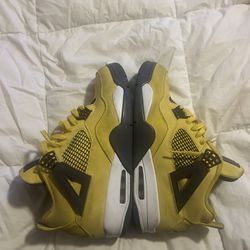 Jordan 4 Yellow Lightning