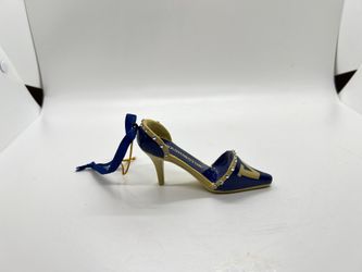 Officially Licensed University of Washington (Washington Huskies) High Heel Shoe Christmas Ornament