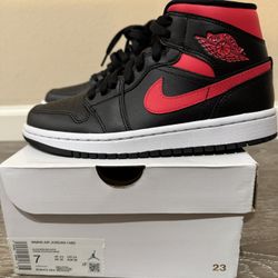 Women’s Air Jordan 1 Mid