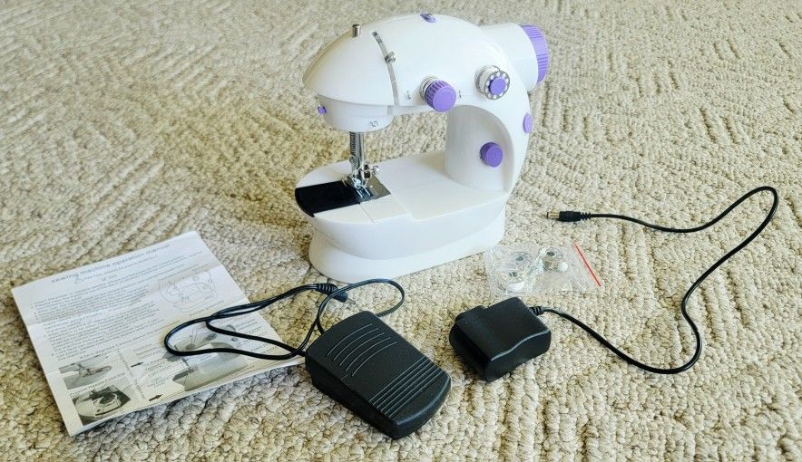 New! Mini Sewing Machine!